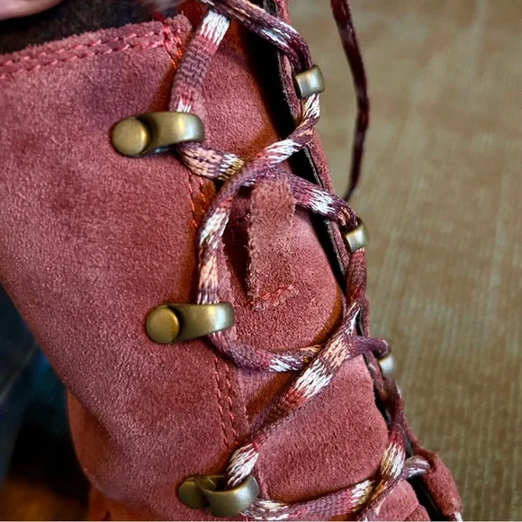 Chaco Brick Red Waterproof Suede Andorra Lace Up Boots, size 8.5 39.5 - Picture 6 of 13